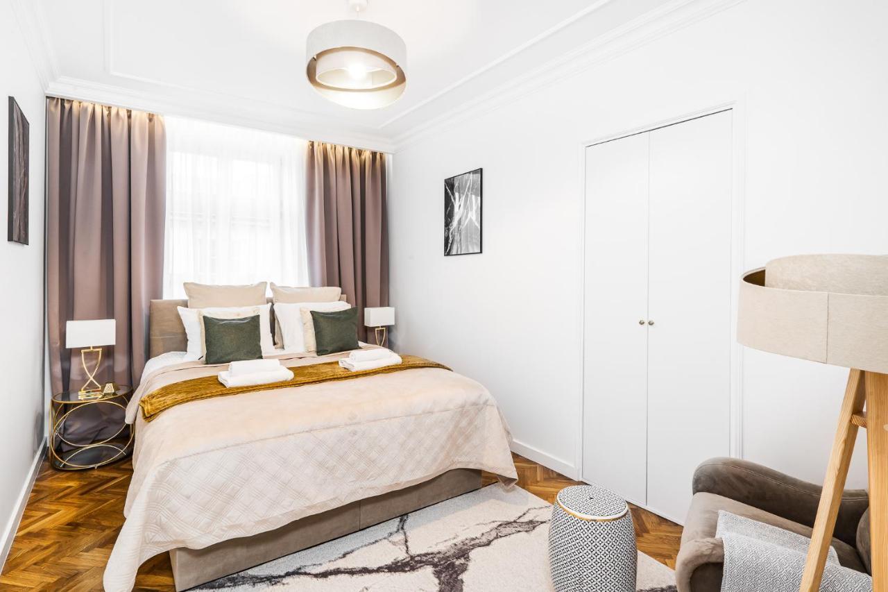 Main Square Apartments - Loftaffair คราคูฟ ภายนอก รูปภาพ